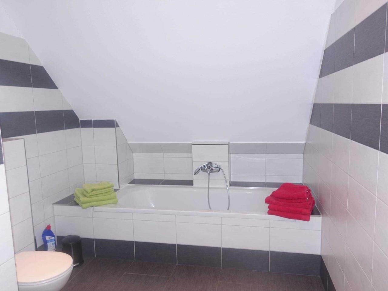 Ferienwohnung Regenbogenhaus Hasselberg  Екстер'єр фото