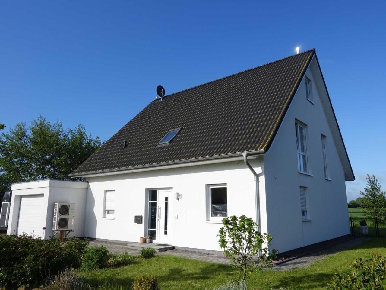 Ferienwohnung Regenbogenhaus Hasselberg  Екстер'єр фото
